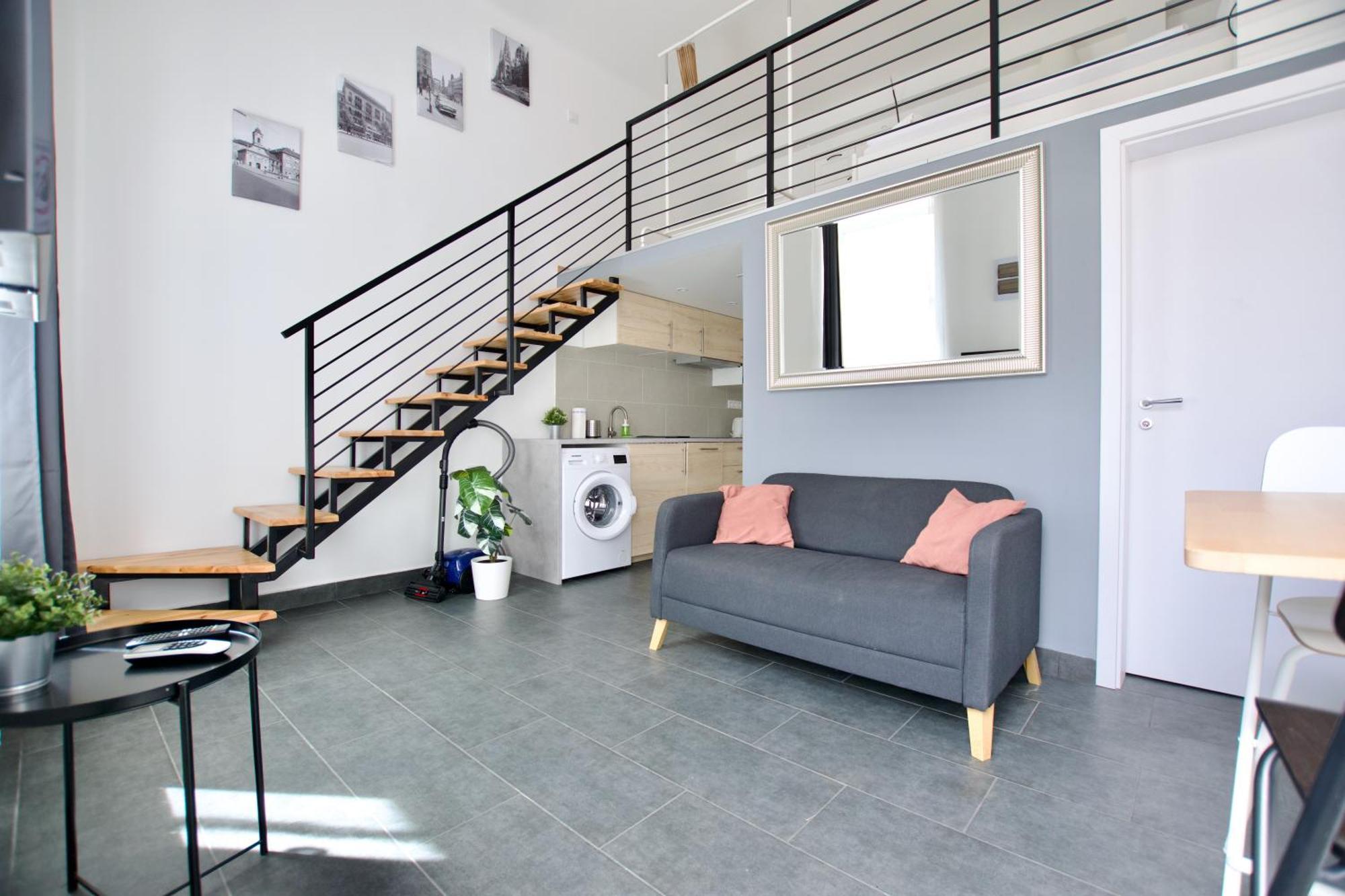Studio Apartments By Hi5- Cozy Studio Budapest Bagian luar foto